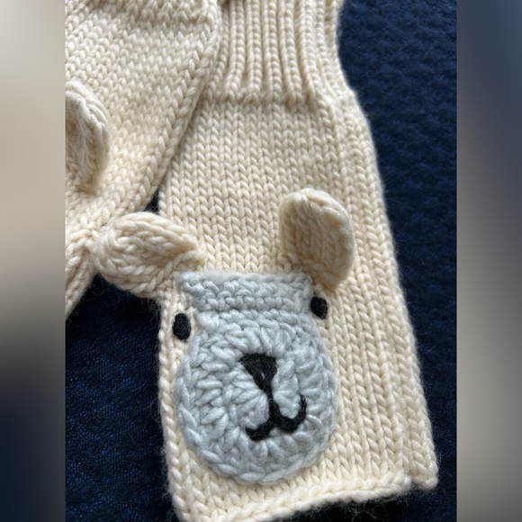 Adorable Knitted Animal Mittens - Picture 6 of 7